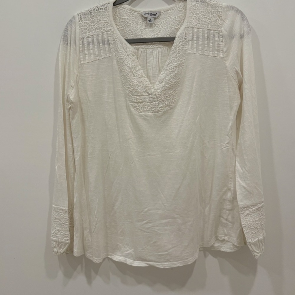 Lucky Brand Women Lace Long Sleeve Tee Shirt White Pullover Size M Elastic Cuff